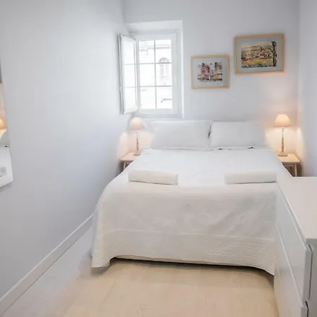 Riverside Central Colon Penthouse Apartment Seville
