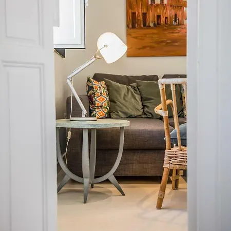 Riverside Central Colon Penthouse Apartment *